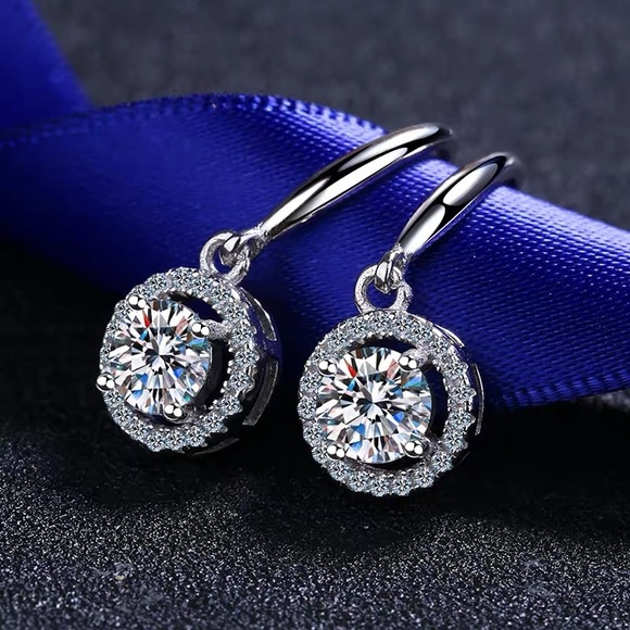Pt950 platinum moissanite diamond dangle Earrings